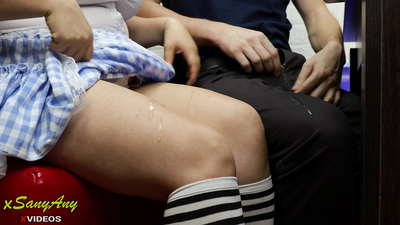 ເດັກນ້ອຍນັກຮຽນ ຈີກໃຈໝູ່ຮ່ວມຫ້ອງເຮັດວຽກບ້ານ-xsanyAny